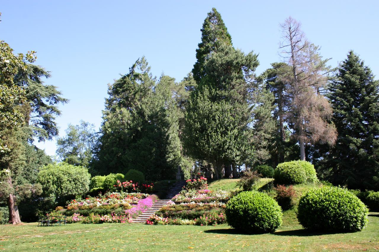 Villa Bregana Carnago Exterior photo